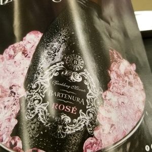 Meet your Posher, Larhonda